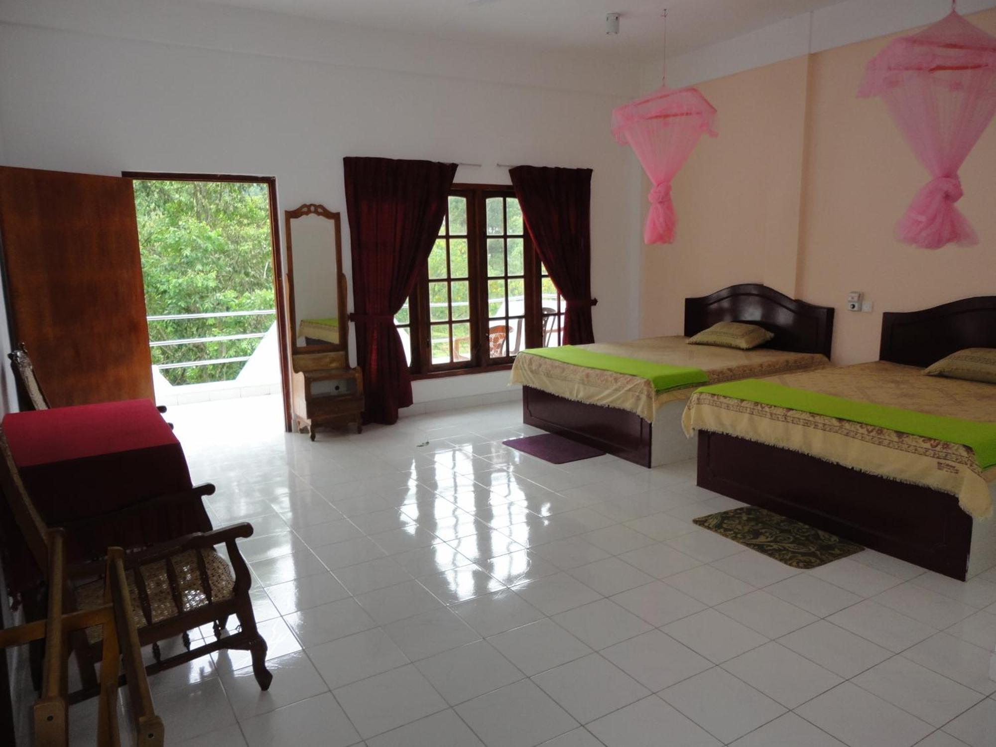 White Elephant Hotel Maskeliya Room photo